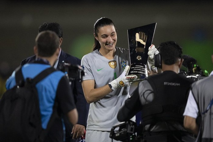 No futebol feminino, jogadoras ficam até 4 meses sem ir a campo