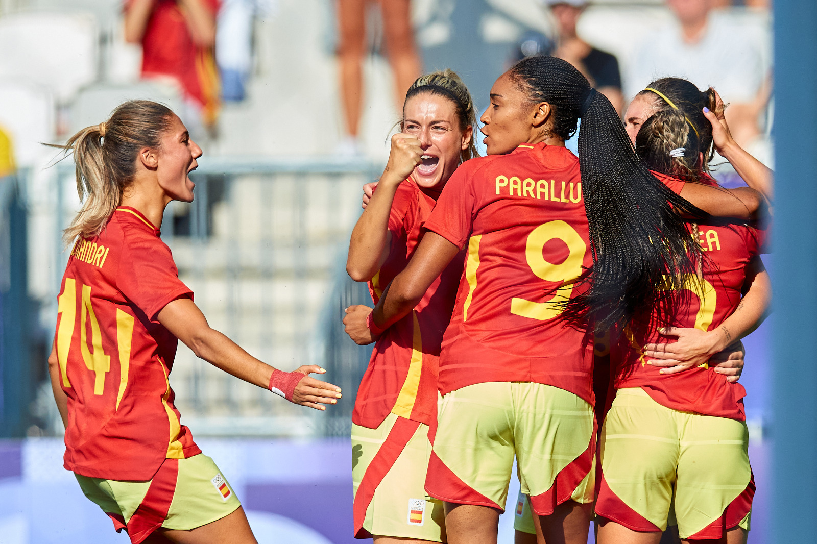 Seleção da espanha comemora o gol contra o Brasil pelas Olimpíadas de Paris