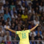 Gabi Portilho comemora seu gol contra a França pelas Olimpíadas de Paris.