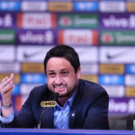 Técnico Arthur Elias em convocação para a Copa América Feminina 2025
